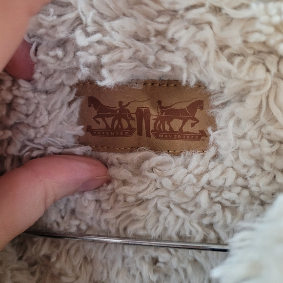 Women's Denim Jacket with Sherpa Lining - Picture 3 of 5